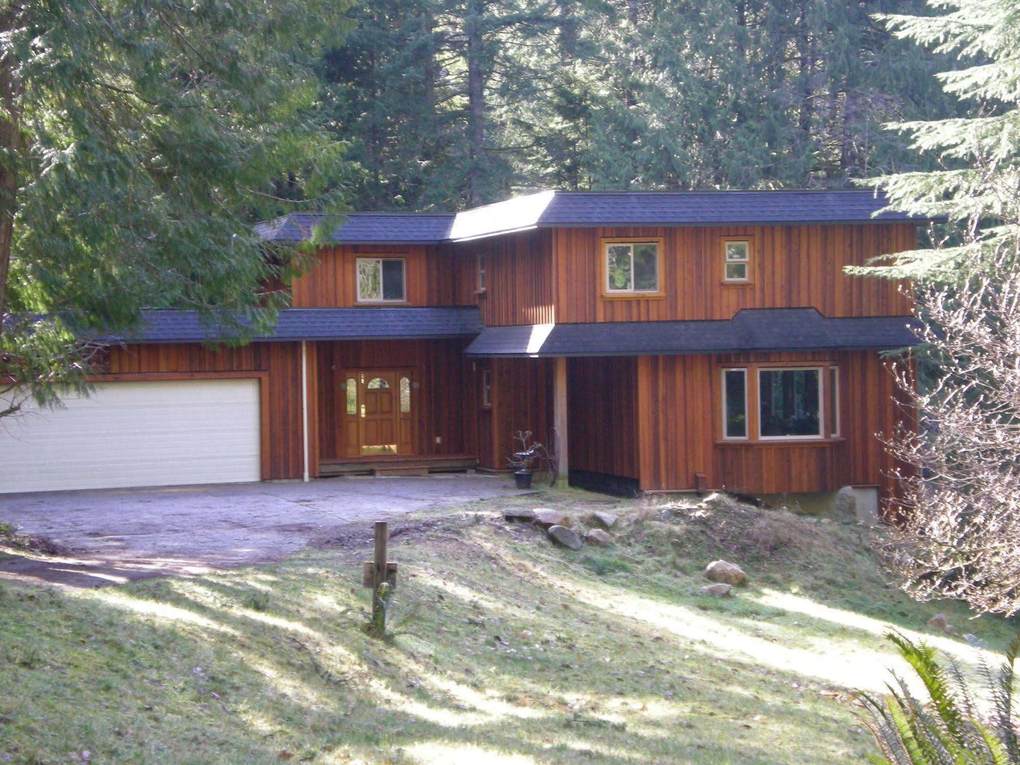 Davis Brook Retreat Bed and Breakfast Sechelt Eksteriør billede