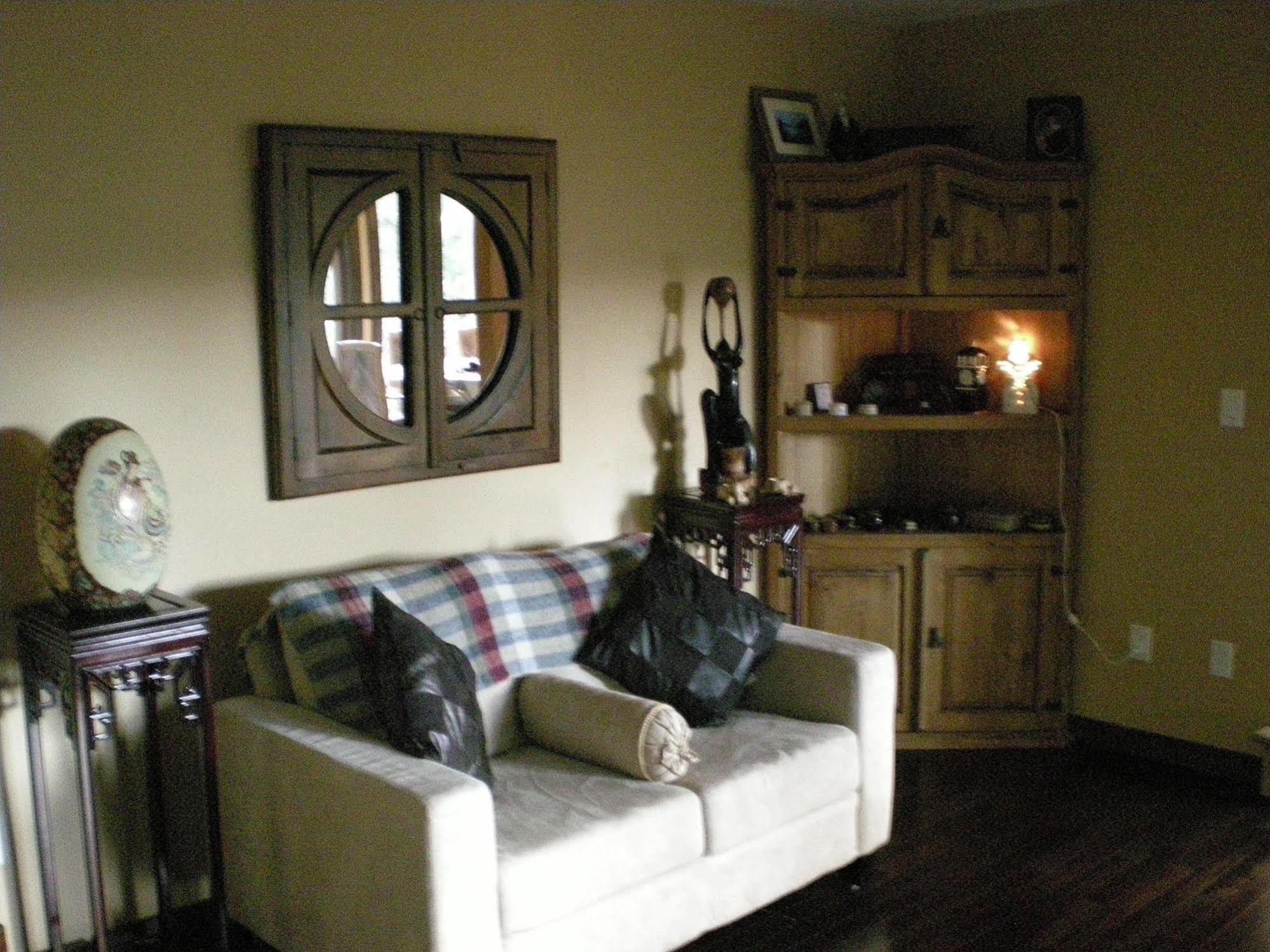 Davis Brook Retreat Bed and Breakfast Sechelt Eksteriør billede